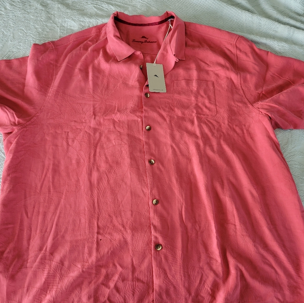 Tommy Bahama Short Sleeve Hawaiian Shirt